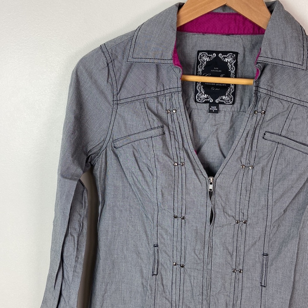 ✨3/$25✨ Guess Jeans Black Print Light Shirt Jacket - S - Picture 3 of 7